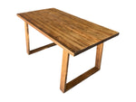 AKA Mesa de comedor de madera maciza.