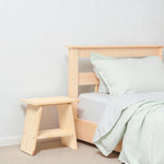 OOBAMI Table de nuit en bois massif. Acabado 