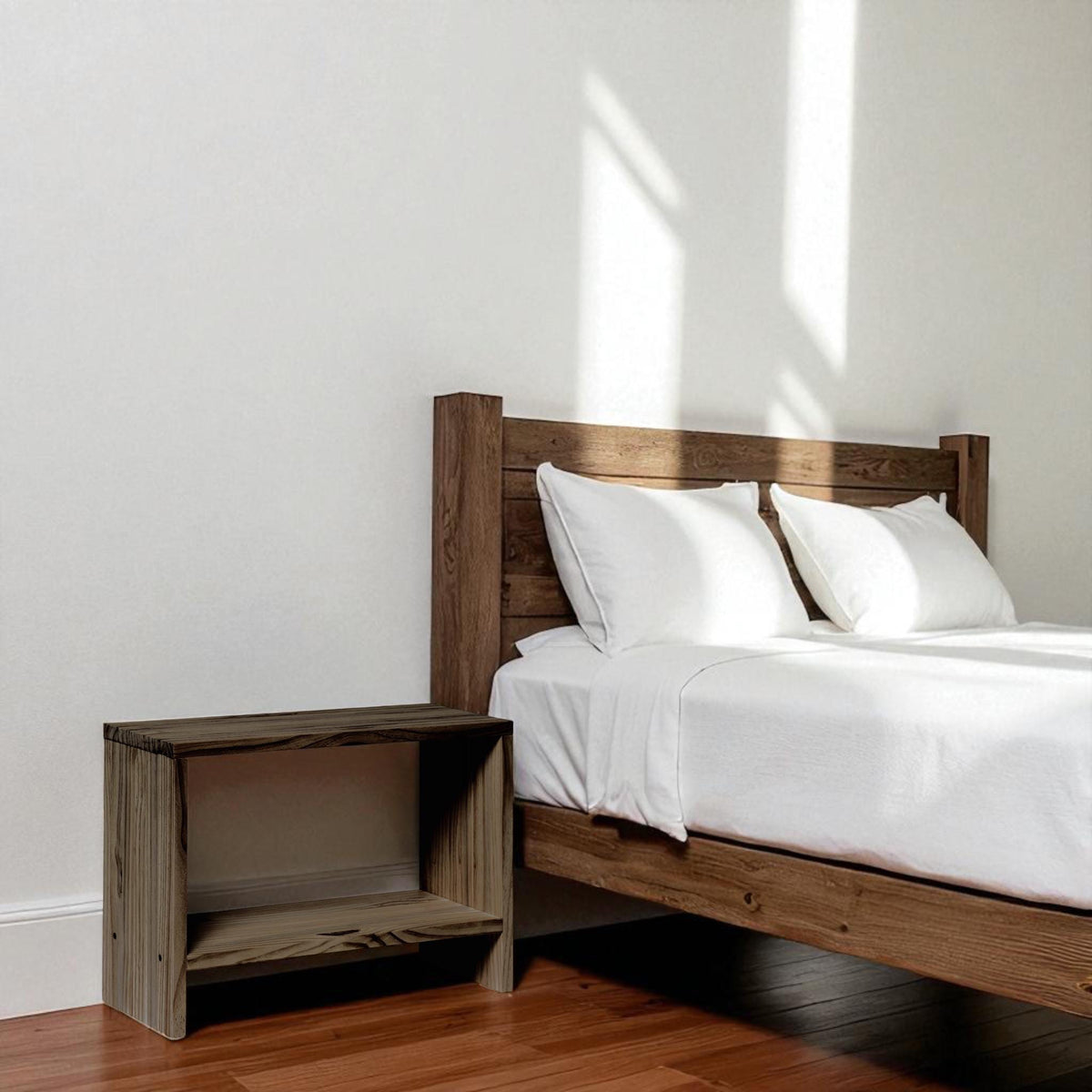 AKAISHI Table de nuit en bois massif. Accabado 