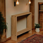 Consola de madera maciza AGANO acabado DARK en recibidor