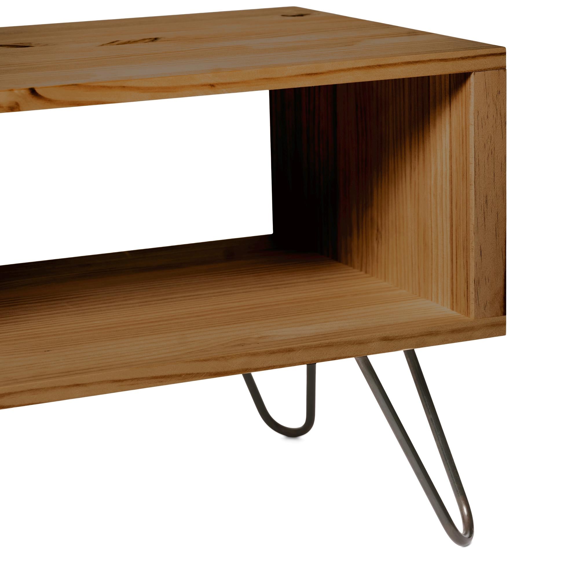 HIRA Mueble para TV de madera maciza. Acabado "D A R K".
