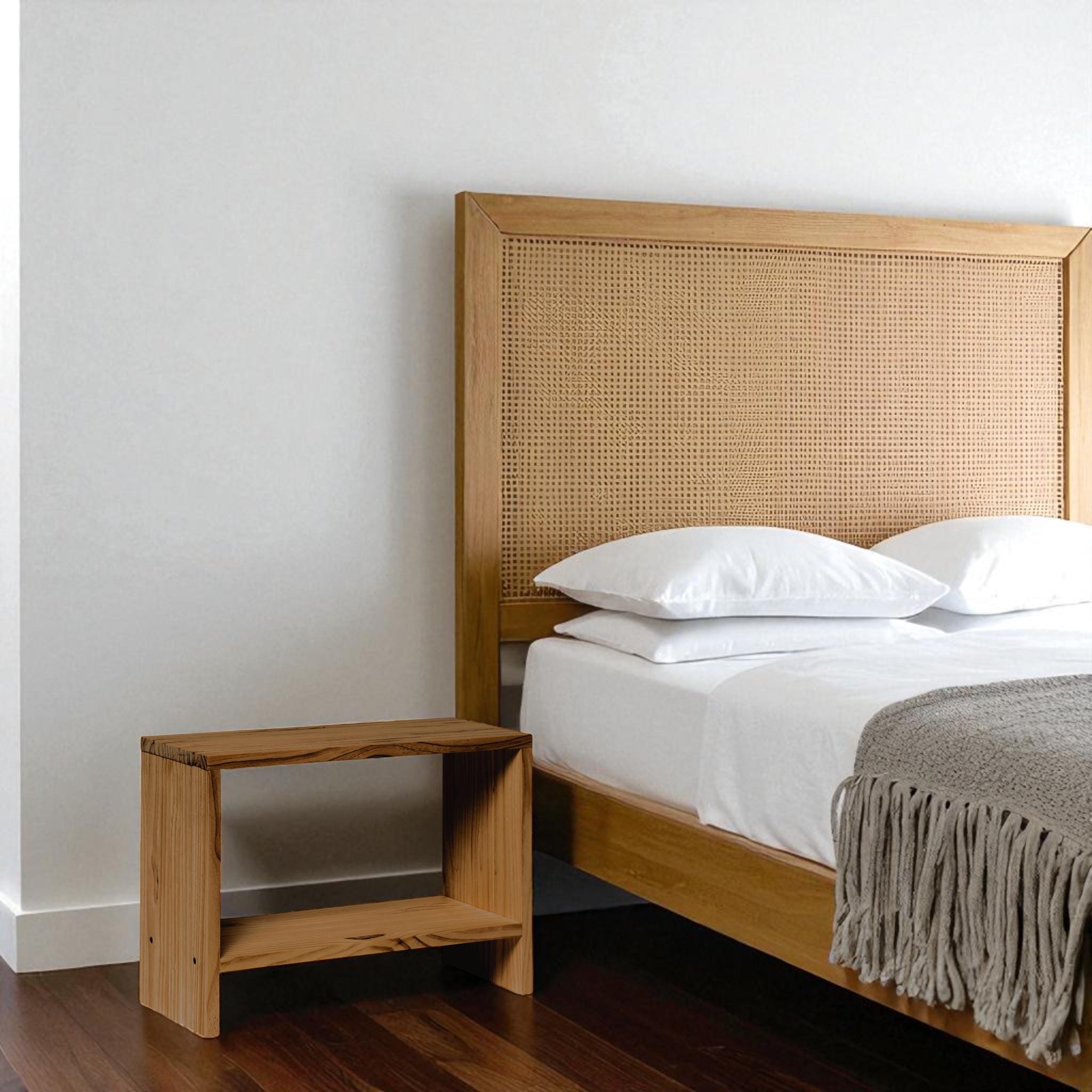 AKAISHI Mesita de noche de madera maciza. Acabado "D A R K".