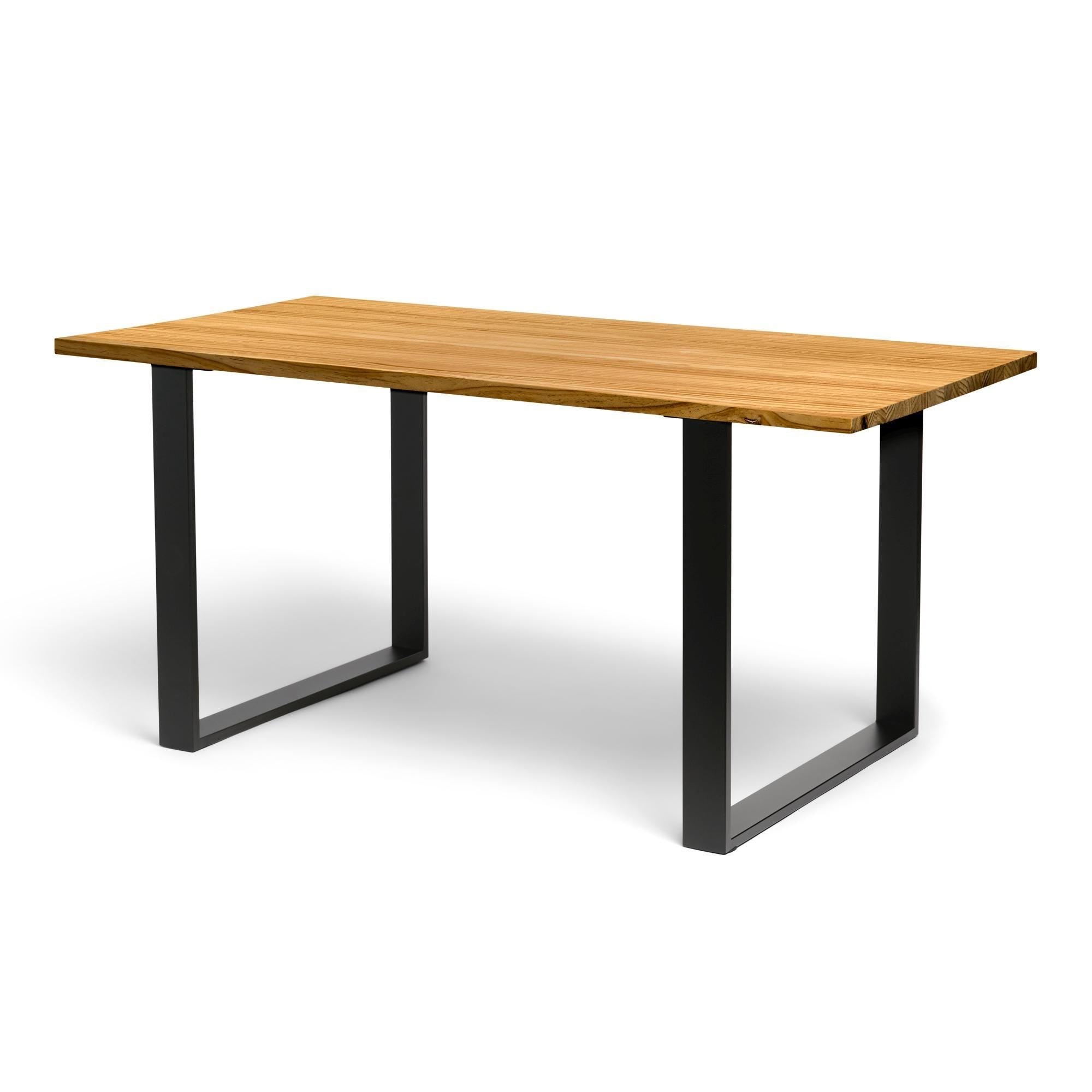 KASA Mesa de comedor de madera maciza. Acabado "O A K".