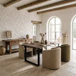 GASSAN Solid wood dining table with sharp edges. 